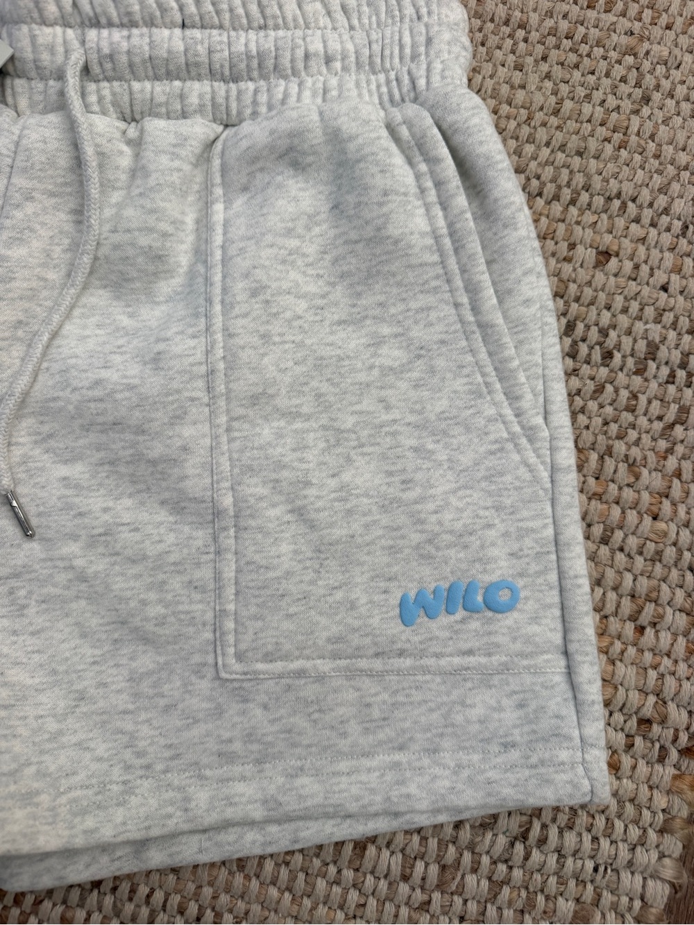 Wilo The Label Logo Fleece Jog Short  Women’s White Marble NWT Athletic Shorts - Picture 3 of 7